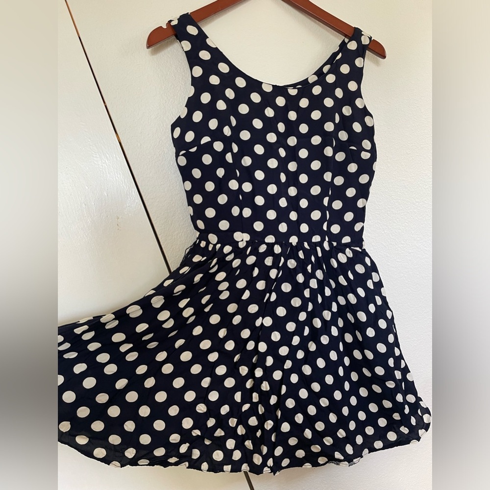 90’s Vintage Banana Republic Polkadot Dress - Picture 2 of 5